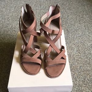 Chinese Laundry Shawnee Leather Sandal BRAND NEW